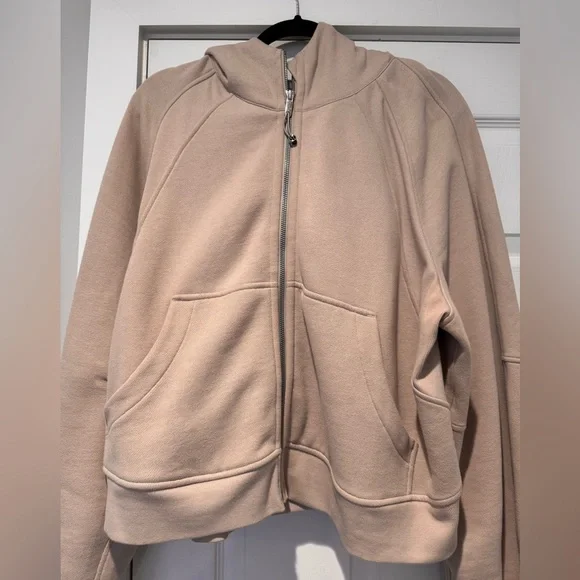 Auth.✅ Women’s Lululemon Full Zip Scuba in “Mojave Tan” Size XL/XXL🤍 - Picture 2 of 11